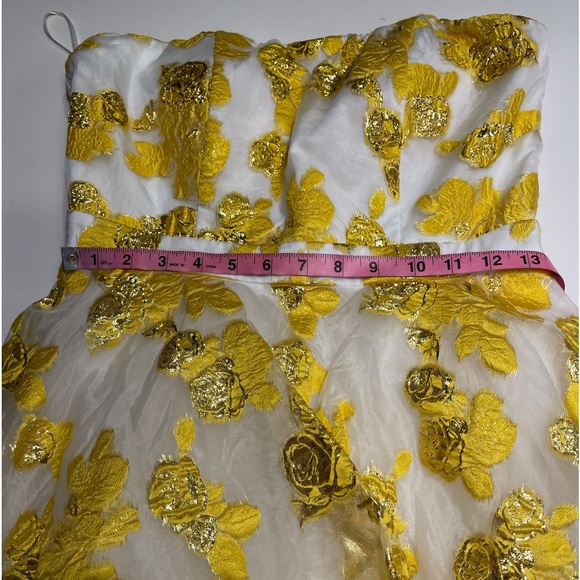 NWT - Glowing Flower High-Low Gown Size M - Picture 10 of 16